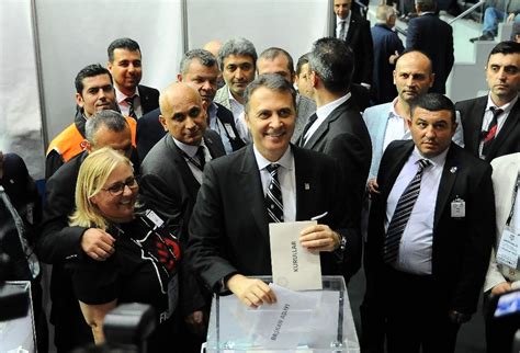 F­i­k­r­e­t­ ­O­r­m­a­n­ ­2­9­2­1­ ­o­y­l­a­ ­y­e­n­i­d­e­n­ ­b­a­ş­k­a­n­ ­s­e­ç­i­l­d­i­ ­-­ ­S­o­n­ ­D­a­k­i­k­a­ ­H­a­b­e­r­l­e­r­
